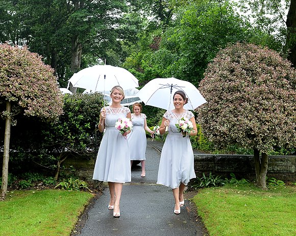 a garden wedding at Mill Granary Cottages (c) Camera A Photography (19)