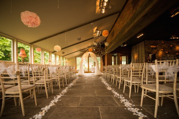 a pretty wedding at Newton Hall (c) Kyle Hassall Photography (1)