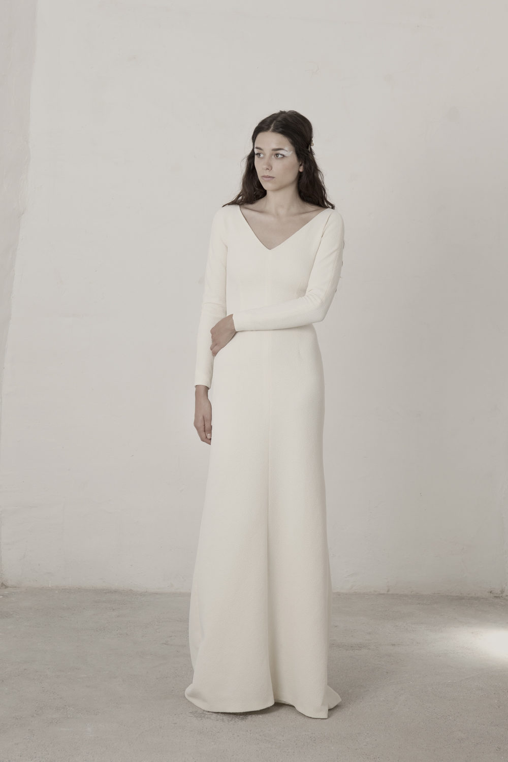 Wedding Gowns: Clean Lines